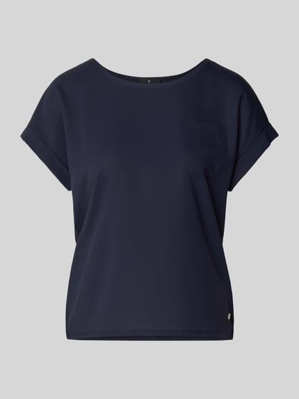 Produktfoto, Blusenshirt mit verlängertem Rücken und Brusttasche von monari, dunkelblau, glatte Oberfläche, Gerader-Schnitt, Rundhalsausschnitt, Aufschlag-Ärmel, Label-Detail, Damen, 54 cm Rückenlänge in Größe 36