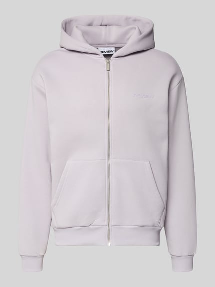 Produktfoto, Sweatjacke mit Känguru-Tasche von REVIEW aus Baumwoll-Mix in Hellgrau, Relaxed Fit, Reißverschluss, strukturierte Oberfläche