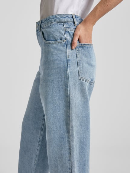 REVIEW Mid Waist Baggy Jeans aus Baumwoll-Mix Hellblau 3