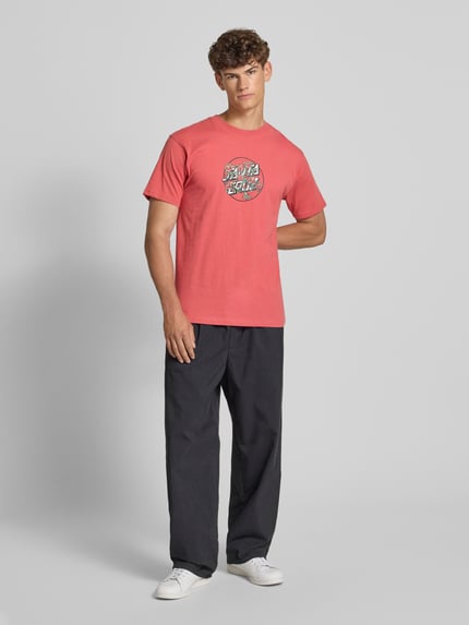 Santa Cruz T-Shirt mit Label-Print und Rundhalsausschnitt Koralle 1