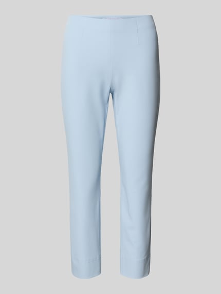 Productfoto, smalle slip-on broek van Techno Cotton Superstretch van Raffaello Rossi, slim fit, verkort model, model 'PENNY 6/8', lichtblauw, detail van textuur, maat 36 taille 36 cm, binnenbeenlengte 61 cm