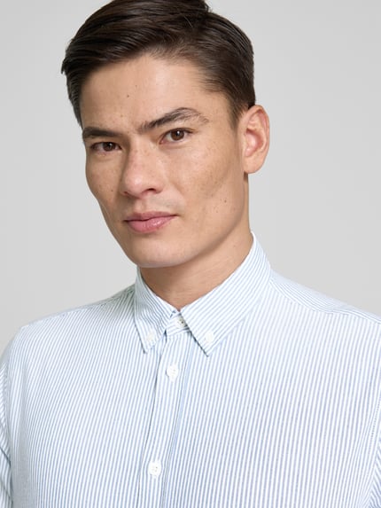 Samsøe Samsøe Regular Fit Freizeithemd mit Button-Down-Kragen Modell 'SALIAM' Hellblau 3