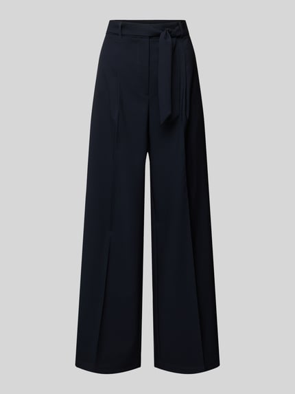 Produktfoto, Wide Leg Hose mit Bindegürtel von Betty Barclay aus dunkelblauem Material-Mix mit Stretch, Bügelfalten, weite Hosenbeine