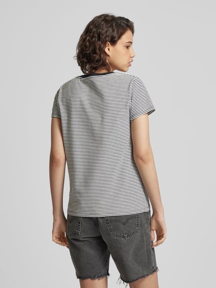 Levi's® T-shirt z dekoltem w serek Czarny 5