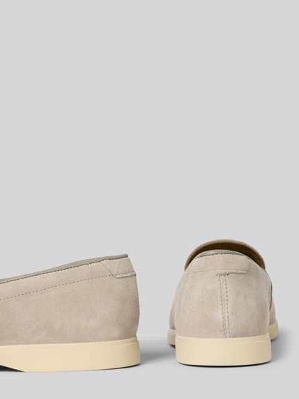 Produktfoto, Slipper aus beschichtetem Leder Modell 'Torford Easy' von Clarks, beżowy odcień, strukturalna podeszwa, wysokość obcasa 2 cm, wysokość cholewki 7 cm, szerokość w rozmiarze 44: 13 cm