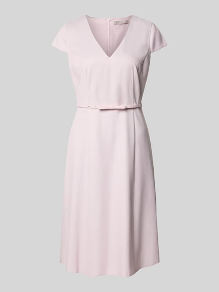 Knie-lange jurk met riem Shop The Look MANNEQUINE