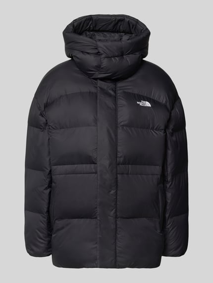 Produktfoto, Oversized Fit Jacke in Stepp-Optik mit Logo-Stitching von The North Face, Schwarz, Stehkragen, wattiert, genähte Querstreifen
