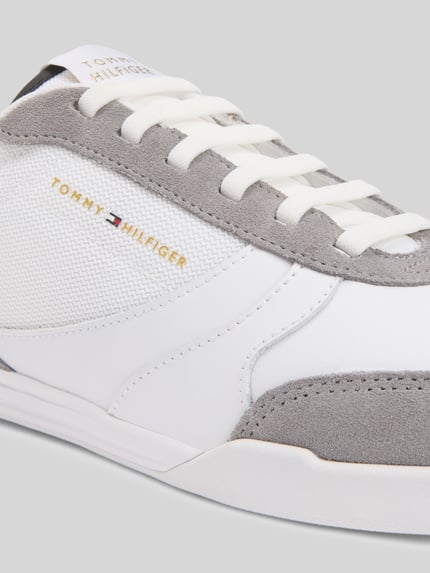 Tommy Hilfiger sneakersy z detal z logo Biały 4