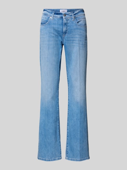 Produktfoto, lichtblauwe flared fit jeans van katoenmix, 5-pocketmodel, labelpatch, Cambio, model 'PARIS', denimlook