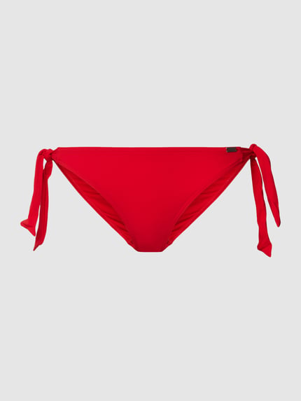 Bikinihose mit Schleifen-Details Modell 'MENDA SPRING' Shop The Look MANNEQUINE