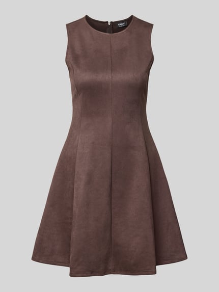 Productfoto, bruin getailleerd vrijetijdsjurk met verborgen ritssluiting model 'RINEA' van ONLY Dames, zachte textuur, lichte A-lijn