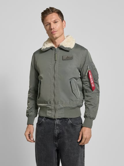 Alpha Industries Bomberjacke mit Reißverschluss und Label-Patch Oliv 4