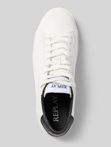 Produktfoto, Sneaker mit Logo-Details Modell 'RAPID' von Replay in Weiß, strukturierte Sohle, abgerundete Form, Schnürverschluss, Herren Sneaker