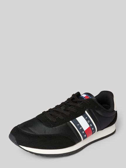 Produktfoto, Low Top Sneaker mit Label-Prägung Modell 'CLASSIC RUNNER' von Tommy Jeans in effen zwart met leer, vetersluiting, gestructureerde zool, heren, materiaalverwerking nubuck