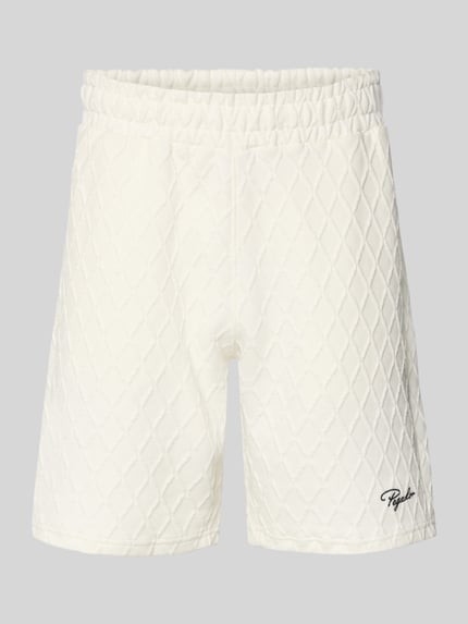 Produktfoto, Shorts mit Logo-Stitching Modell 'Jovren' von Pegador für Herren, weiße Farbe, strukturierte Oberfläche, Material-Mix mit Baumwoll-Anteil, Loose-Fit, elastischer Bund, französische Eingrifftaschen, Bundweite 38 cm, Innenbeinlänge 24 cm in Größe M.