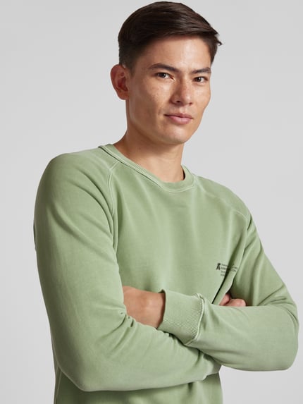 Thinking Mu Sweatshirt mit Label-Print Modell 'ACACIA' Gruen 3