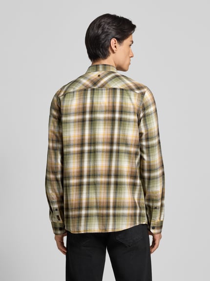 PME Legend Regular Fit Freizeithemd mit Kentkragen und Label-Stitching Oliv 5