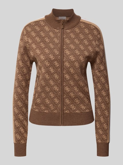 Productfoto, Strickjacke mit Logo-Muster Modell 'ANEIRA 4G' van GUESS Activewear in bruin met allover-logo, regular fit, staande kraag, ritssluiting, damesmode
