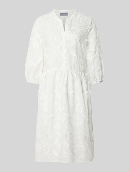 Produktfoto, Knielanges Kleid mit Stitchings und 3/4-Arm von WHITE LABEL aus reiner Baumwolle in A-Linie mit Tunikakragen, weiße florale Musterstruktur