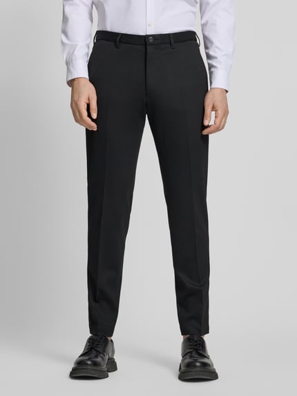 Männermodel trägt Extra Slim Fit Anzug in unifarbenem Design von Roy Robson, viscosemix met stretch, pantalon met persplooien en steekzakken, effen kleuren, Ganzkörperansicht von vorne