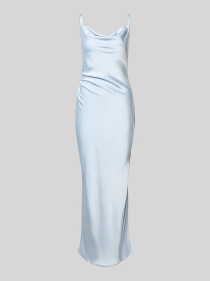 Produktfoto, Slim Fit Midikleid aus Satin Modell 'Maxima' von LeGer by Lena Gercke in hellblauem Satin-Look mit Zierschleifen und Ärmelloses-Design, Rückenlänge 123 cm, Brustweite 34 cm, Größe 36.