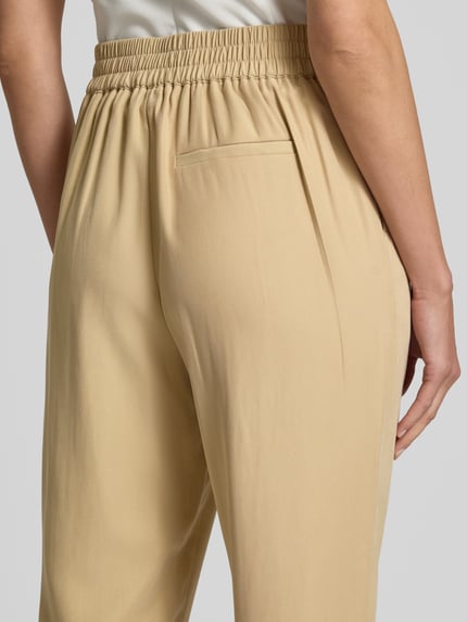 Jake*s Casual Tapered fit stoffen broek met bandplooien Zand - 3