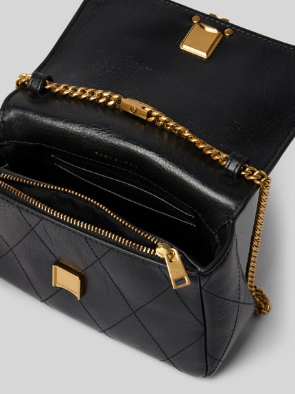Produktfoto, Crossbody Bag in Stepp-Optik van Tory Burch, zwart met stiksels, gouden kettinglook draagriem, Hoofdvak met overslag, Binnenvak met ritssluiting, logodetail, Breedte maat 1: 16 cm, Lengte maat 1: 12 cm, Diepte maat 1: 6 cm
