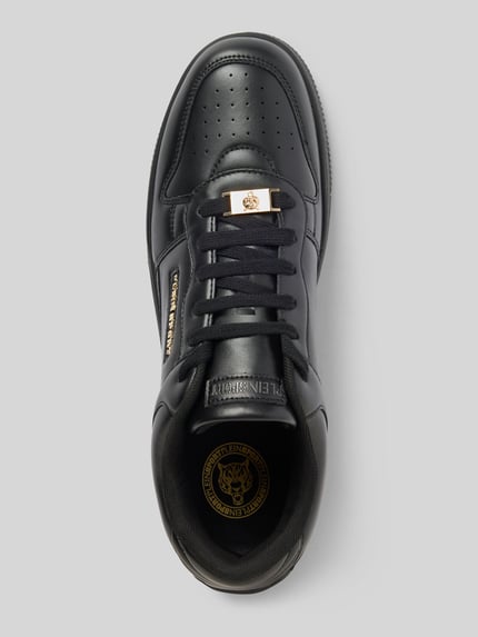 Produktfoto, Sneaker mit Schnürverschluss Modell 'VIPER' von PLEIN SPORT in Schwarz mit abgerundeter Spitze, Label-Detail, strukturierte Sohle, Herren Schuh, Absatzhöhe 3 cm, Schafthöhe 9 cm, Schaftweite 8 cm bei Größe 44.