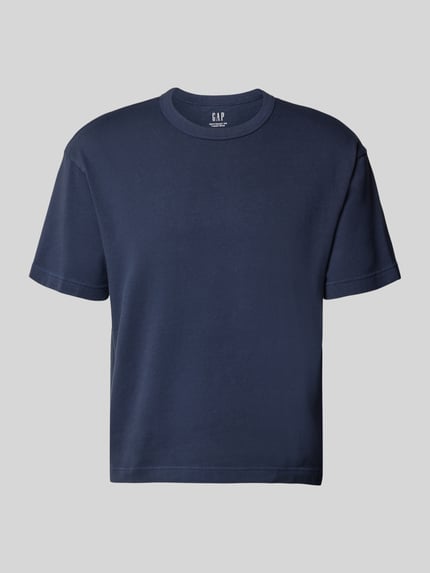 Produktfoto, Cropped T-Shirt mit Rundhalsausschnitt von GAP in Dunkelblau, reine Baumwolle, gerade Passform, Rückenlänge 63 cm, schlichte Optik