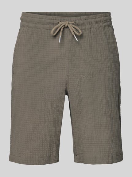 Produktfoto, Shorts mit elastischem Bund und Strukturmuster von Lindbergh aus Baumwoll-Mix mit Stretch-Anteil, Loose-Fit, Kordelzug, seitliche Eingrifftaschen, Bundweite 42 cm, Innenbeinlänge 25 cm, einfarbig in gedecktem Braun, sichtbare Textur.