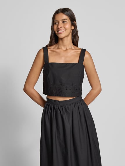 INFLUENCER'S CHOICE BY P&C* Top bluzkowy o kroju regular fit z haftem angielskim Czarny 4