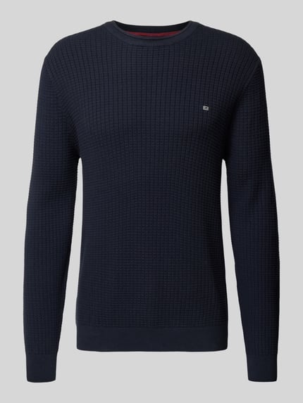Productfoto, Strickpullover mit Label-Detail van Christian Berg Men in donkerblauw, katoenen structuur, ronde hals, regular fit, geribde boorden.