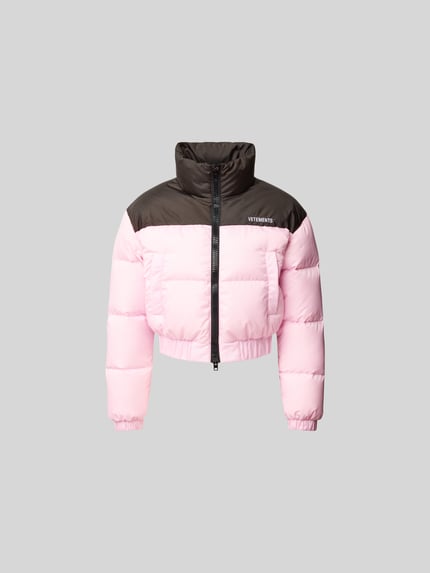 VETEMENTS Kort gewatteerd jack met steekzakken Felroze - 2