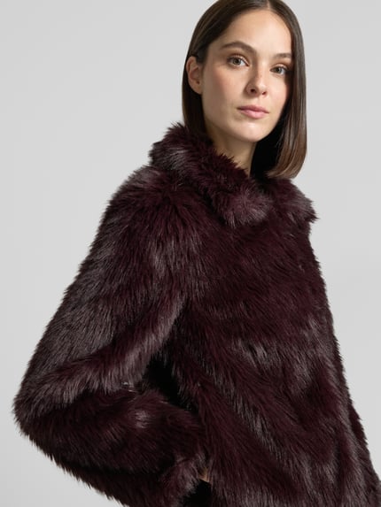 s.Oliver BLACK LABEL Webpelzjacke mit Umlegekragen Bordeaux 3