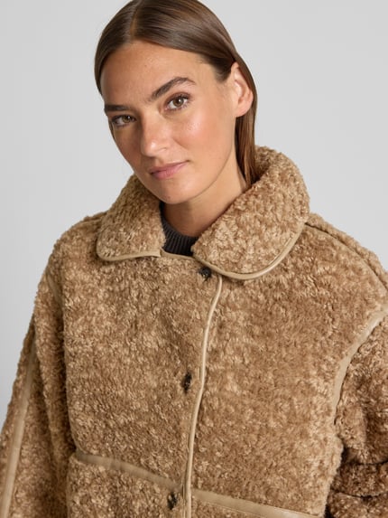 Neo Noir Jacke aus Teddyfell mit Knopfleiste Modell 'Castor' Taupe 3
