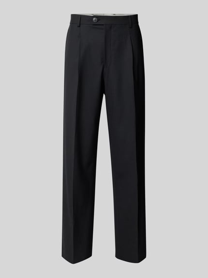Produktfoto, Straight Fit Stoffhose mit Bundfalten von ANNARR in Schwarz, glatte Textur, Bundfalten, Eingrifftaschen, Leistentaschen am Gesäß, Knopf- und Reißverschluss, Herrenhose, Kontext: Innenbeinlänge 81 cm, Bundweite 48 cm