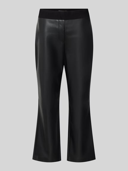 Produktfoto, Flared Fit Hose in -Optik von Christian Berg Woman, schwarz glänzende Oberfläche, elastischer Bund, verkürzte Passform, Damenmode