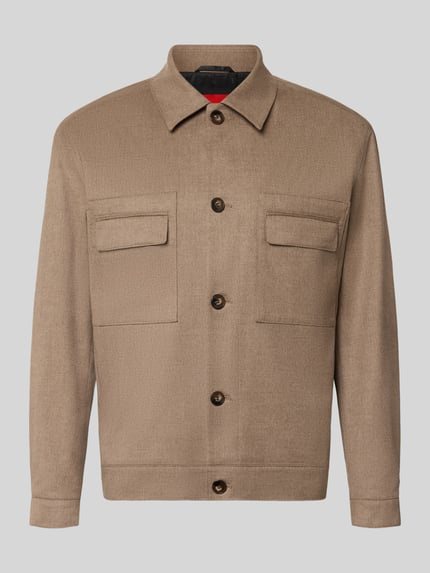 Produktfoto, Modern Fit Hemdjacke mit Woll-Anteil Modell 'Juliano' von HUGO in Beige mit Knopfleiste und zwei Brusttaschen, Herren Hemdjacke von HUGO