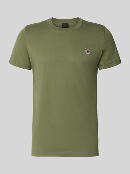 Produktfoto, olivgrünes Regular Fit T-Shirt aus reiner Baumwolle von Paul Smith, dezentes Label-Stitching, Rundhalsausschnitt, Rückenlänge bei Größe M 69 cm.