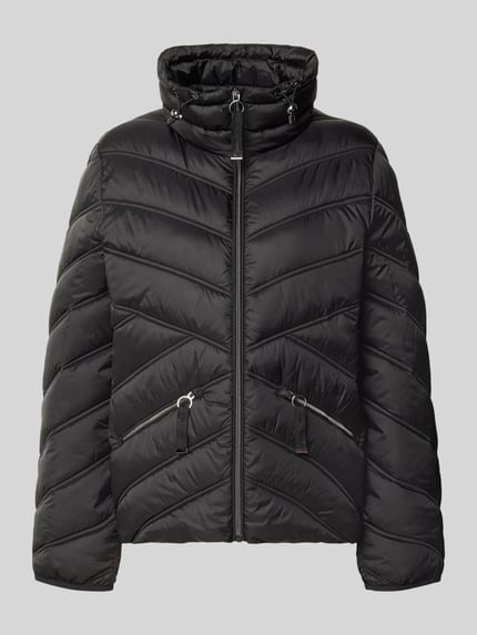 Produktfoto, Steppjacke mit Stehkragen und Reißverschlusstaschen von Christian Berg Woman Selection in Schwarz, glatte Textur, diagonale Steppnähte