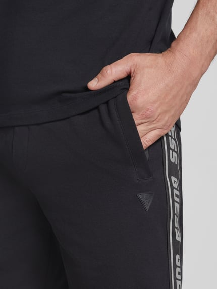 GUESS Activewear Shorts mit elastischem Bund und Tunnelzug Black 3