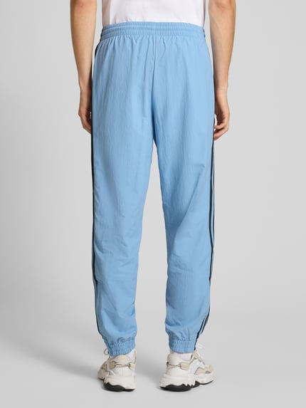 adidas Originals Spodnie dresowe o kroju regular fit z wyhaftowanym logo model ‘FIREBIRD’ Szaroniebieski 5