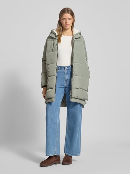 ONLY Płaszcz pikowany o kroju regular fit z kapturem model ‘KELLY’ Trzcinowy 1