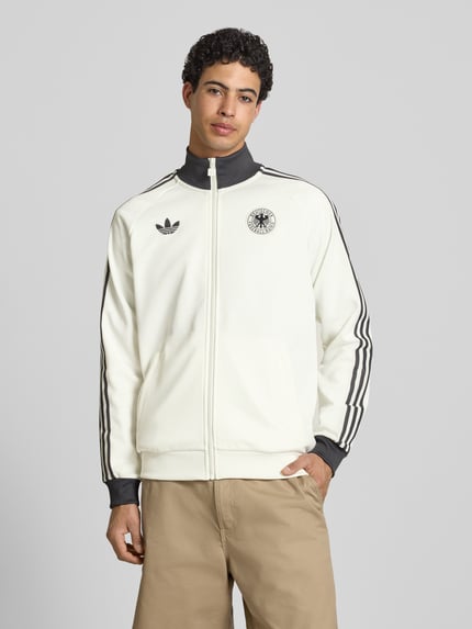adidas Originals Kurtka treningowa o kroju regular fit z klubową aplikacją z logo model „BLACAS” Złamany biały 4