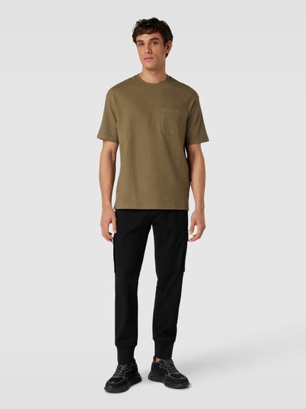 Selected T-Shirt mit aufgesetzter Brusttasche Modell 'LOOSESAUL' Oliv 1