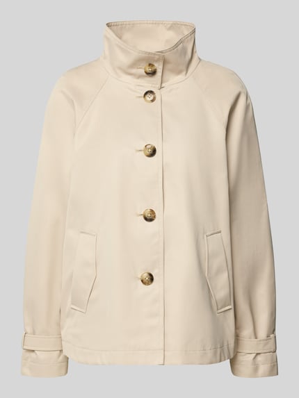 Produktfoto, Jacke mit Stehkragen und Ärmelriegeln von Fuchs Schmitt in Beige, glatte Baumwoll-Mix-Oberfläche, Knopfleiste, Eingrifftaschen.