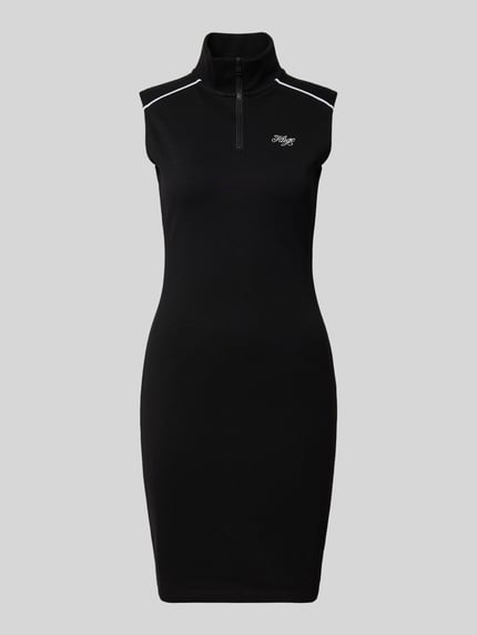 Produktfoto, Körpernahes Jersey-Kleid aus Baumwoll-Mix Modell 'NUZIPPO_B' von Hugo Blue in Optik: Unifarben, Mini-Länge, Hochgeschlossen, Kontraststreifen, Label-Stitching, kurzer Reißverschluss, ohne Ärmel, elastische Materialverarbeitung