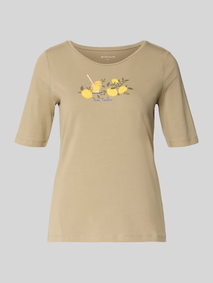 Produktfoto, Regular Fit T-Shirt aus Baumwoll-Mix mit Motiv-Print von Tom Tailor in Optik: Unifarben, Kurzarm, Rundhals, glatte Textur.