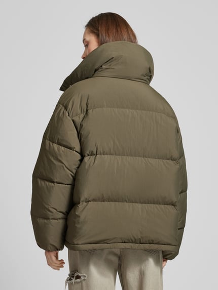 Calvin Klein Jeans Relaxed Fit Steppjacke mit Daunen-Feder-Füllung Mittelbraun 5