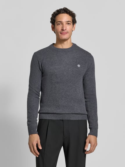MCNEAL Slim Fit Strickpullover aus reiner Wolle mit Label-Stitching Mittelgrau Melange 4
